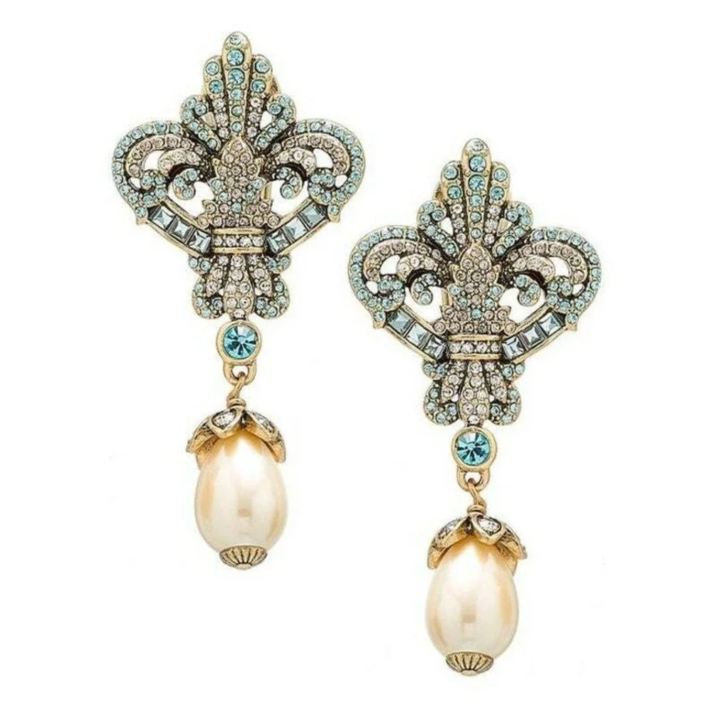 NEW Heidi‎ Daus fleur de lis Earrings